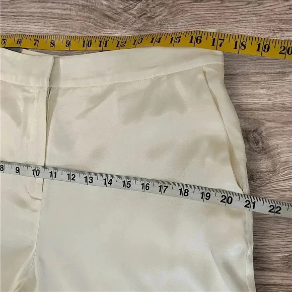 Worthington New Rayon Silky Bermuda High Rise Dress Shorts Size 12 W34 Cream - Picture 10 of 13